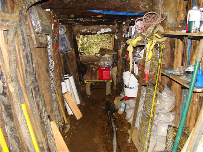 120428_bunker_interior_660